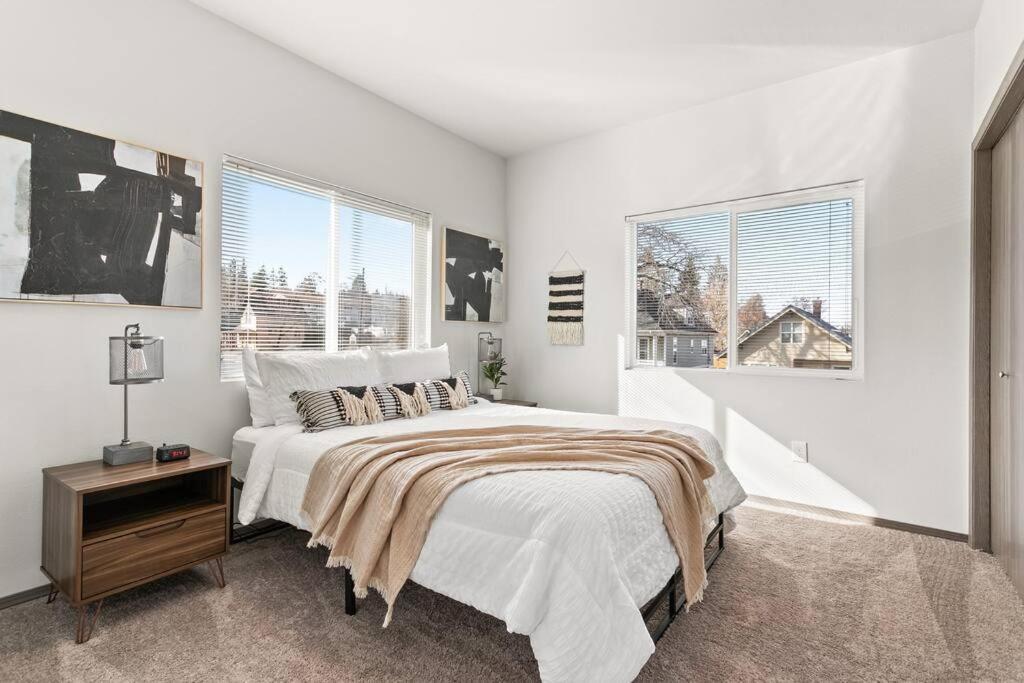 Brand New 2 Bed 2 Bath Near Perry District And Dt