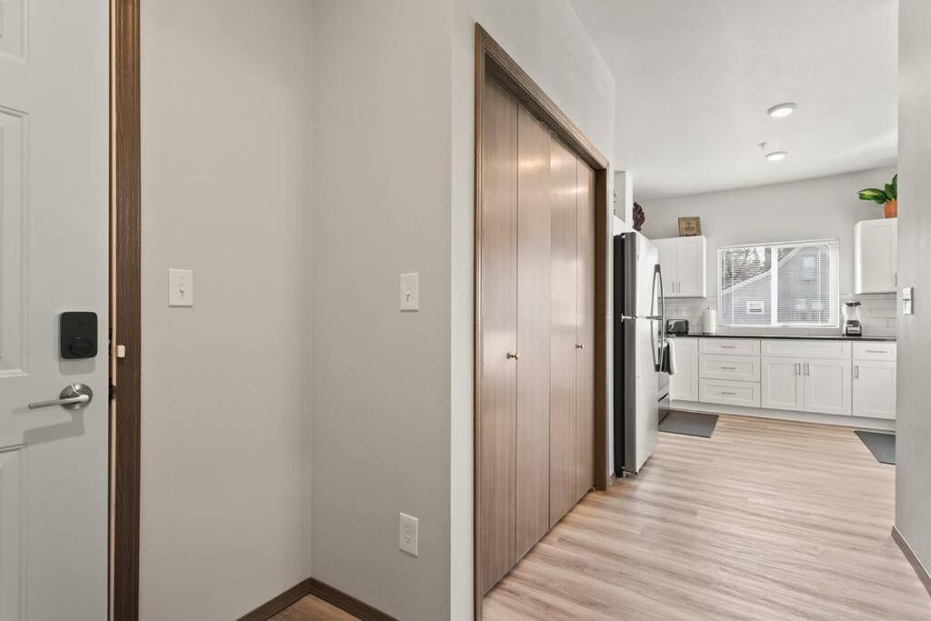 Brand New 2 Bed 2 Bath Near Perry District And Dt Apartment Spokane
