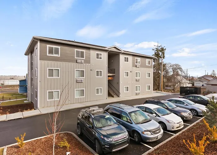 Brand New 2 Bed 2 Bath Near Perry District And Dt